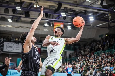 In Bochum Wiedergutmachung leisten