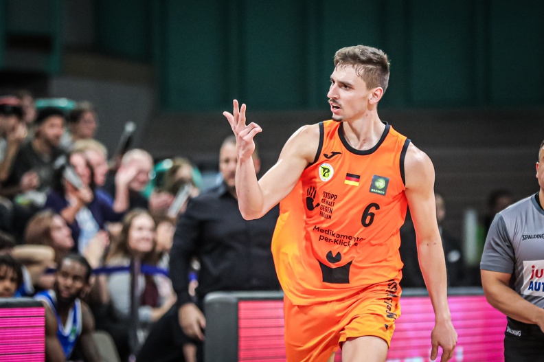 Heimsieg gegen die nochmal verstärkten Baskets Wolmirstedt als Ziel