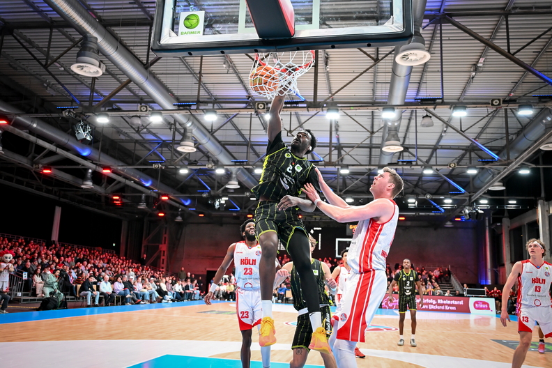 Unglückliche Niederlage bei den RheinStars Köln